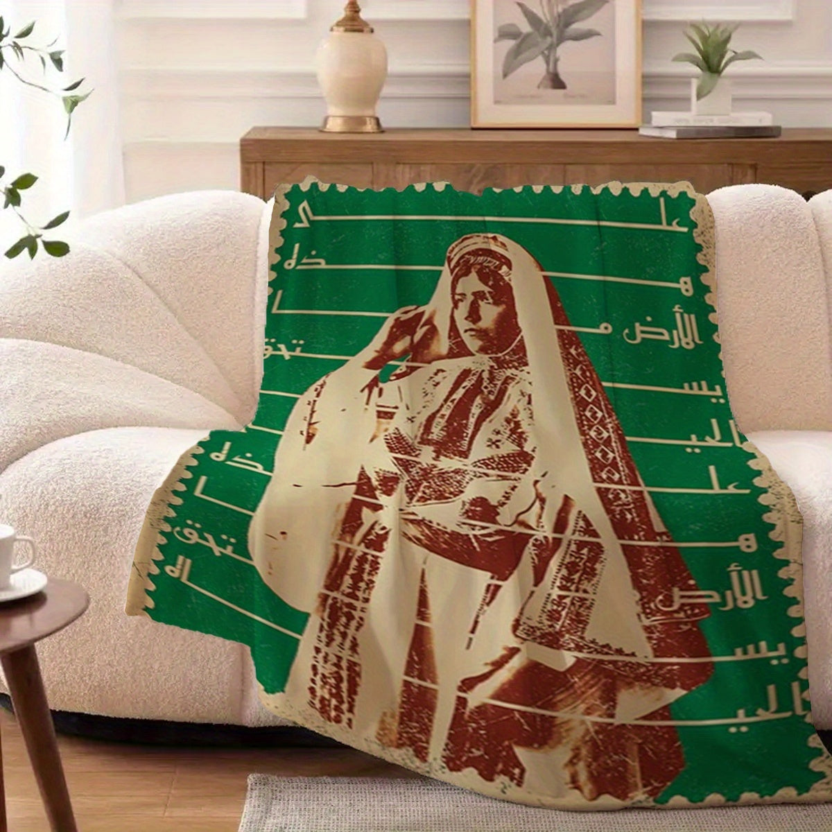 1pc Palestinian 12th Number Flannel Blanket - Traditional Geometric Pattern, Soft Warm All-Season Throw for Sofa, Bed, Travel & Camping - Green & White with Arabic Script Design - Perfect Gift for Men, Women, Elderly, Cozy Li