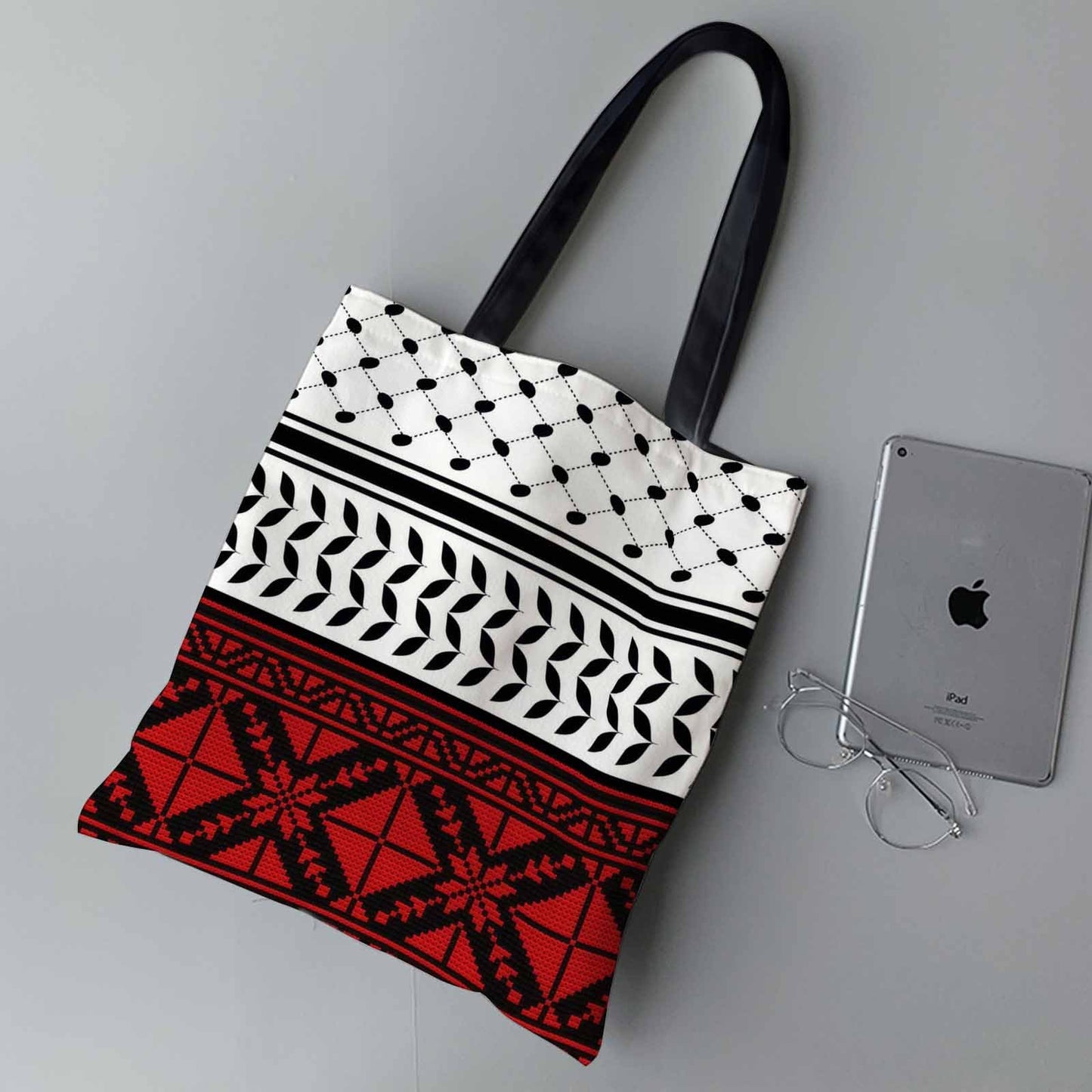 1pc Geometric Patterns, Red And Black, Traditional Design Tote Bag, Very Suitable for Outdoor Picnics And Shopping, Picnic Accessories | Fun Design | Durable Handle, Cute Tote Bag, Used for Family Gatherings, Holiday Events,